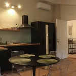 Apartment Curcio *